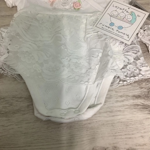 NWT! 3M-6M Onesie - Picture 4 of 6